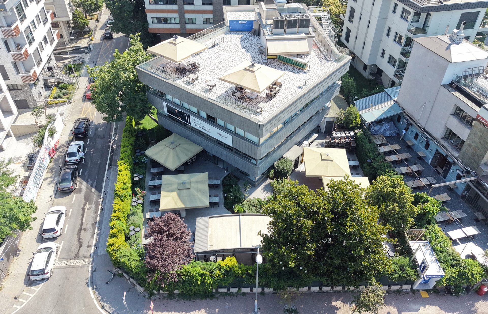 İş Bankası Lokal – Kalamış